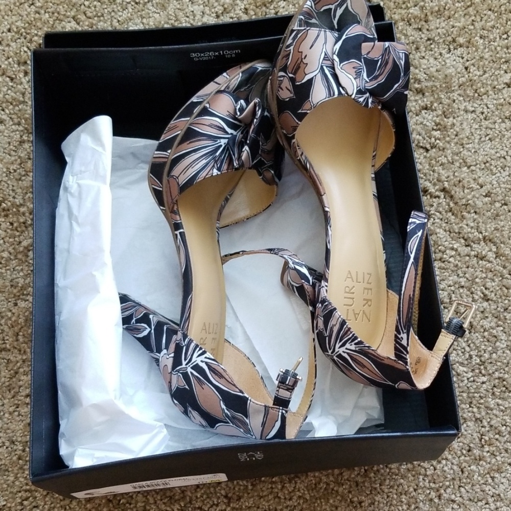 Fabric heels